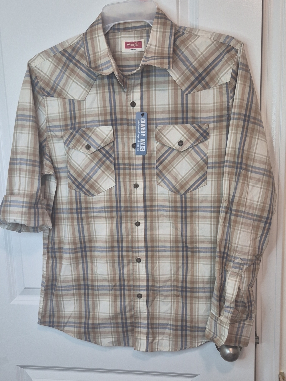 Wrangler Plaid Shirt‎ in Cream, Tan & Blue Stripes Size M